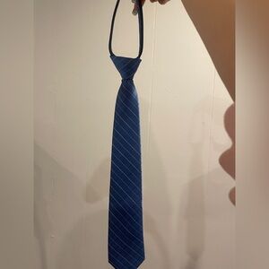 CALVIN KLEIN TIE